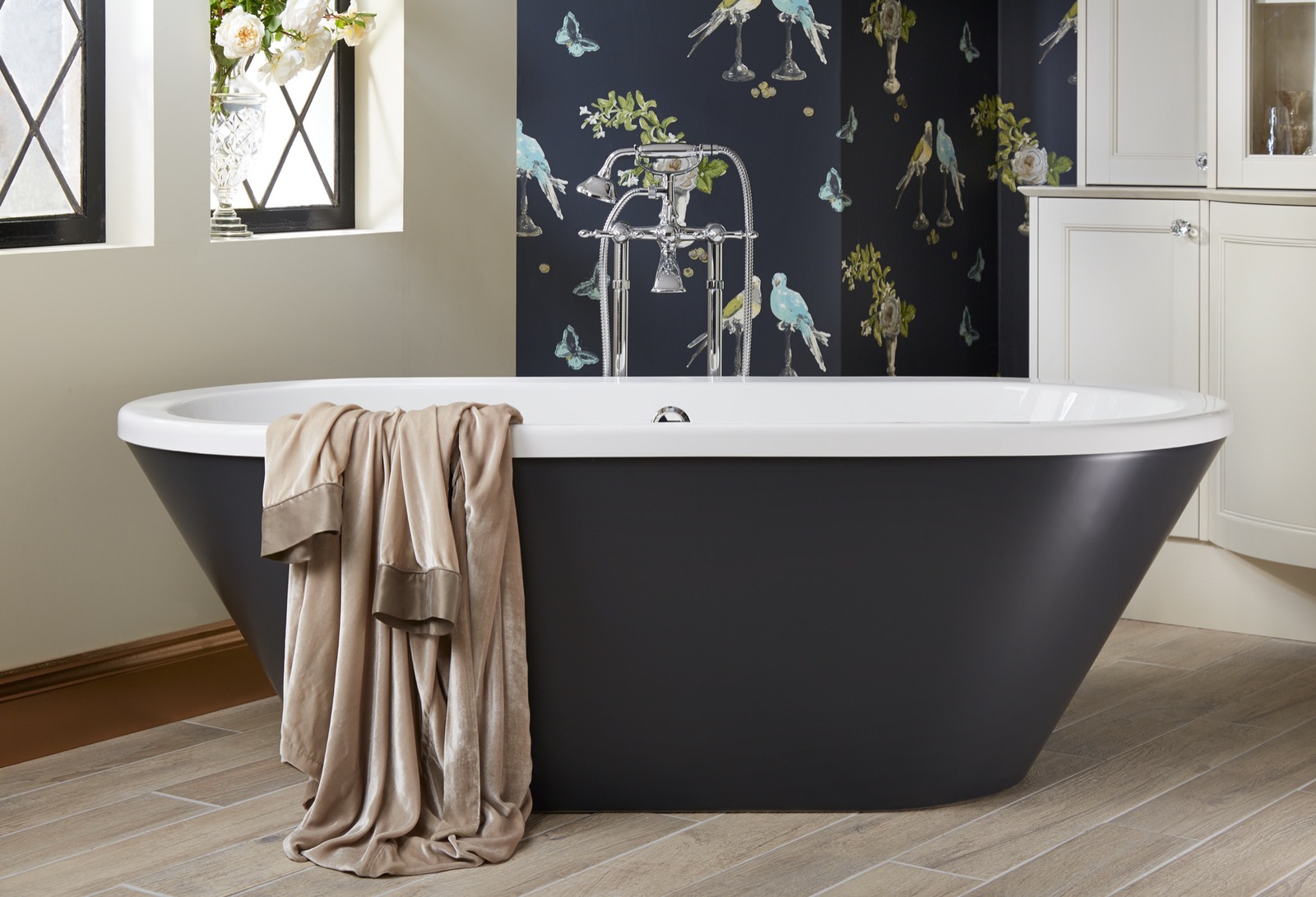 Sensuelle Bath with London Grey Painted Skirt